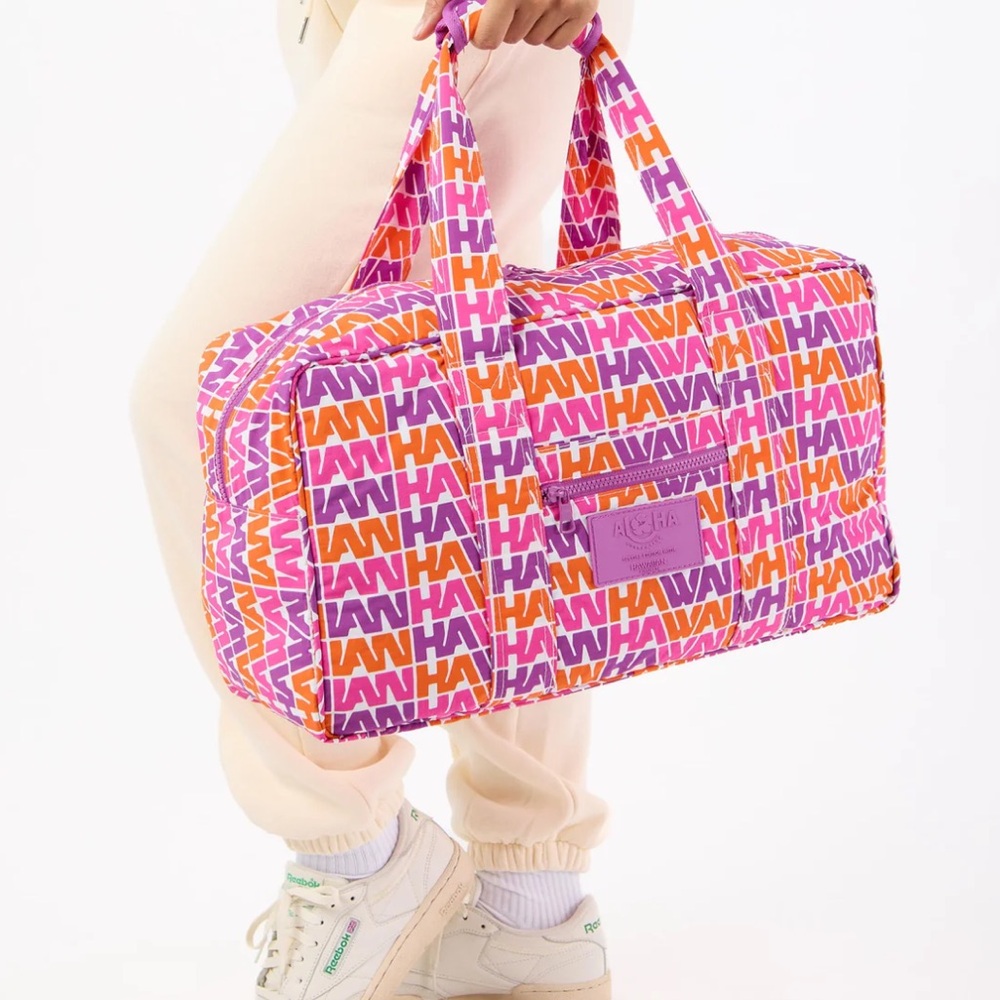 Aloha Collection Vintage Hawaiian Airlines Keep it Light Weekender Travel Duffle - Picture 6 of 12